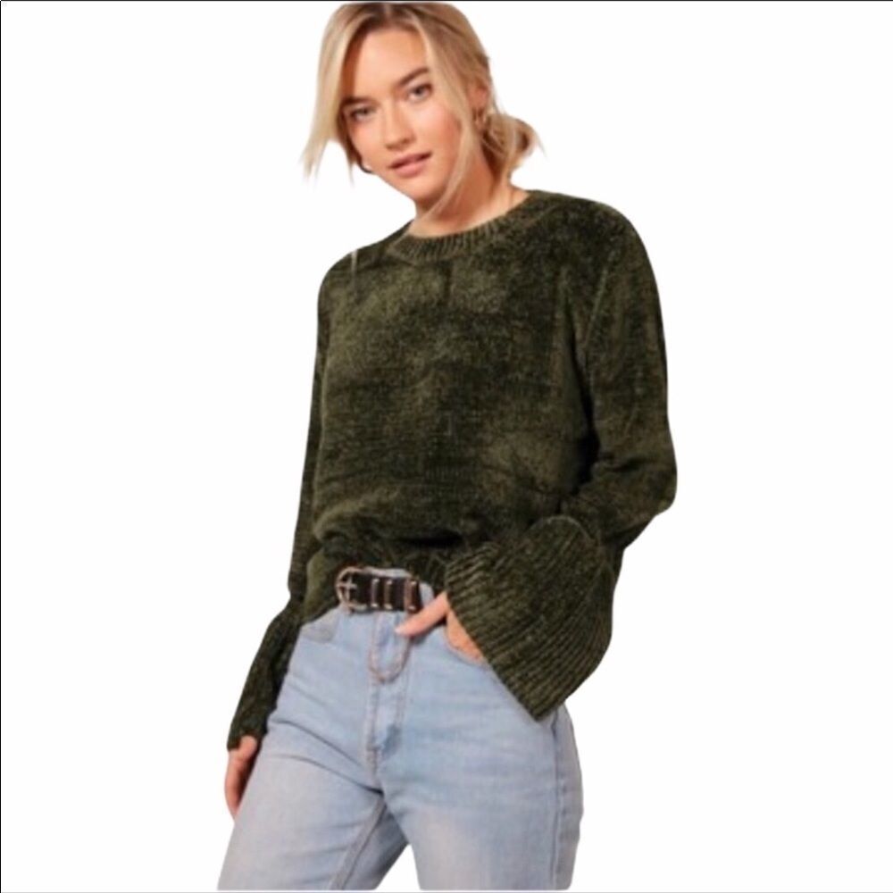 Green Chenille Long Tulip Sleeve Sweaters - NEW
